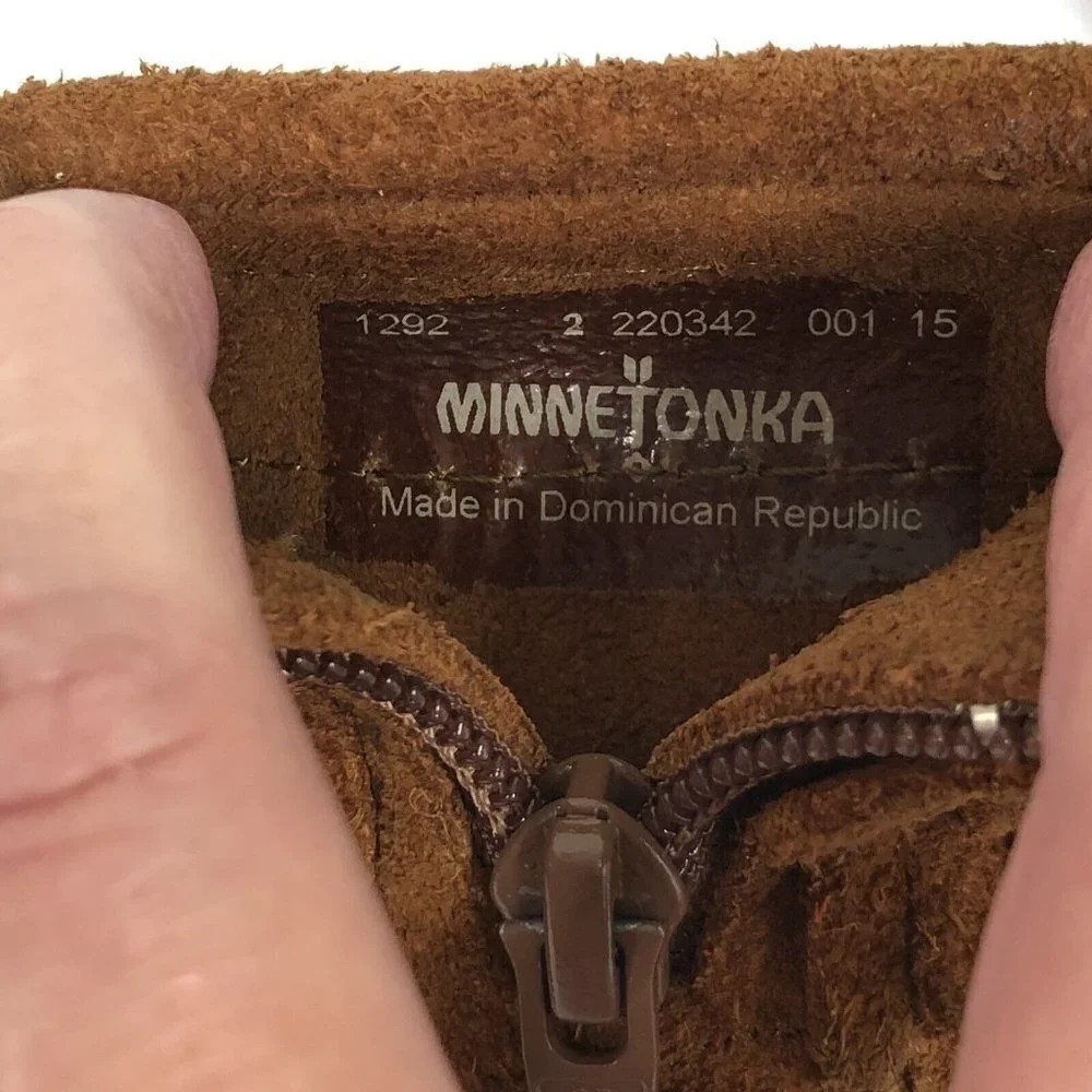 Minnetonka Baby girls size 2 moccasins Shoes Brown Leather Fringe